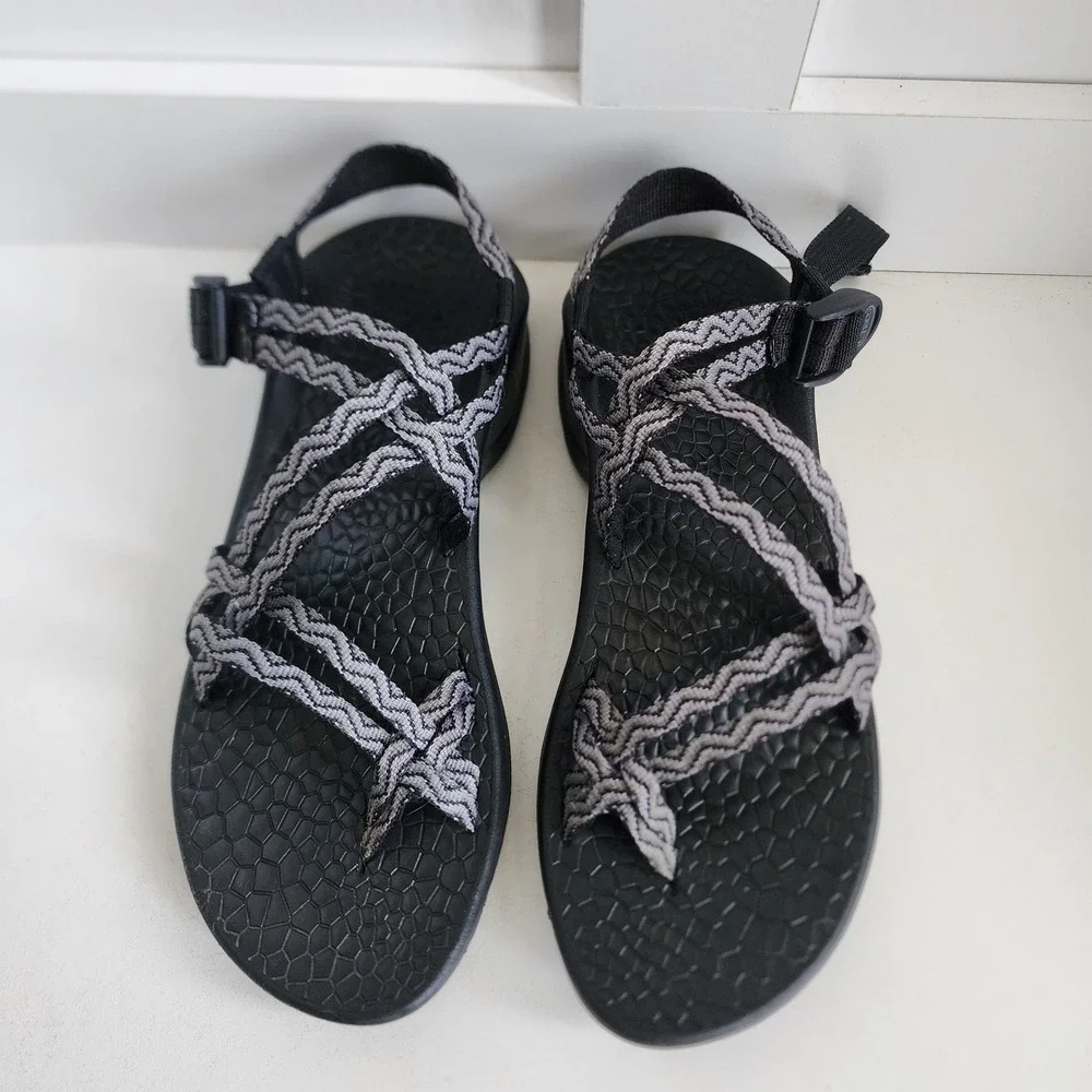 Chaco Z/Cloud 2 Womens Size 10 Black Grey Strappy Toe Loop Hiking Sandals
